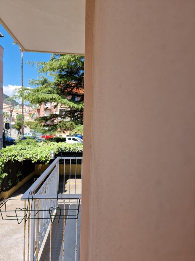 Ligure Residence Борджо-Верецци Экстерьер фото